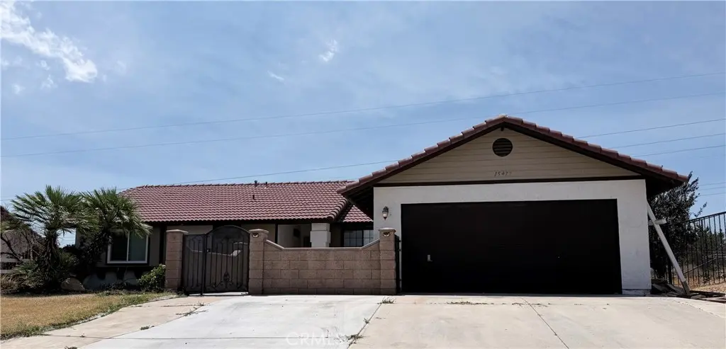 Single Family Residence for sale at 15477 Via Bahia, Hesperia, CA featuring 3 beds and 2 baths