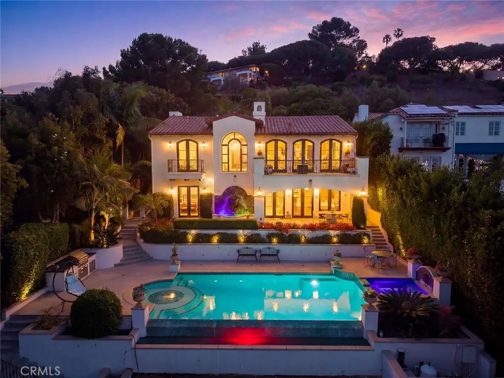 Single Family Residence for sale at 6333 Via Colinita, Rancho Palos Verdes, CA featuring 4 beds and 6 baths