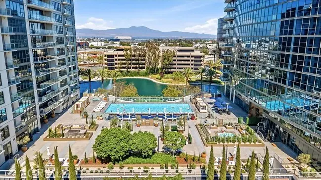 Apartment for rent at 9 Macarthur 1605, Santa Ana, CA featuring 2 beds and 2 baths