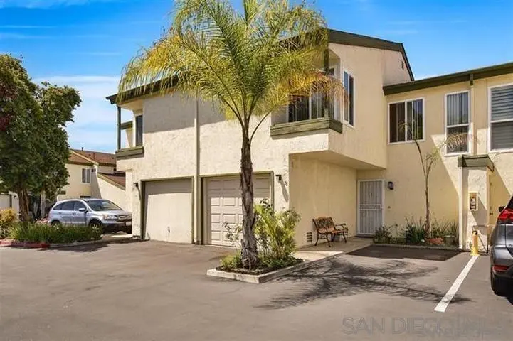 Townhouse for rent at 5450 Kiowa, La Mesa, CA featuring 4 beds and 2 baths