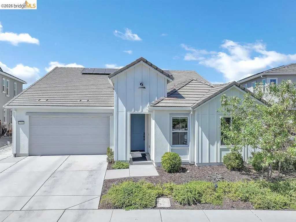 Single Family Residence for sale at 2741 Tribune St, Lathrop, CA featuring 3 beds and 3 baths