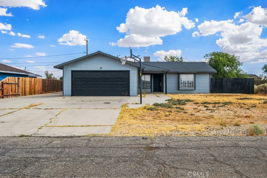8560 Nipa Avenue, California City, CA — listing photo 1