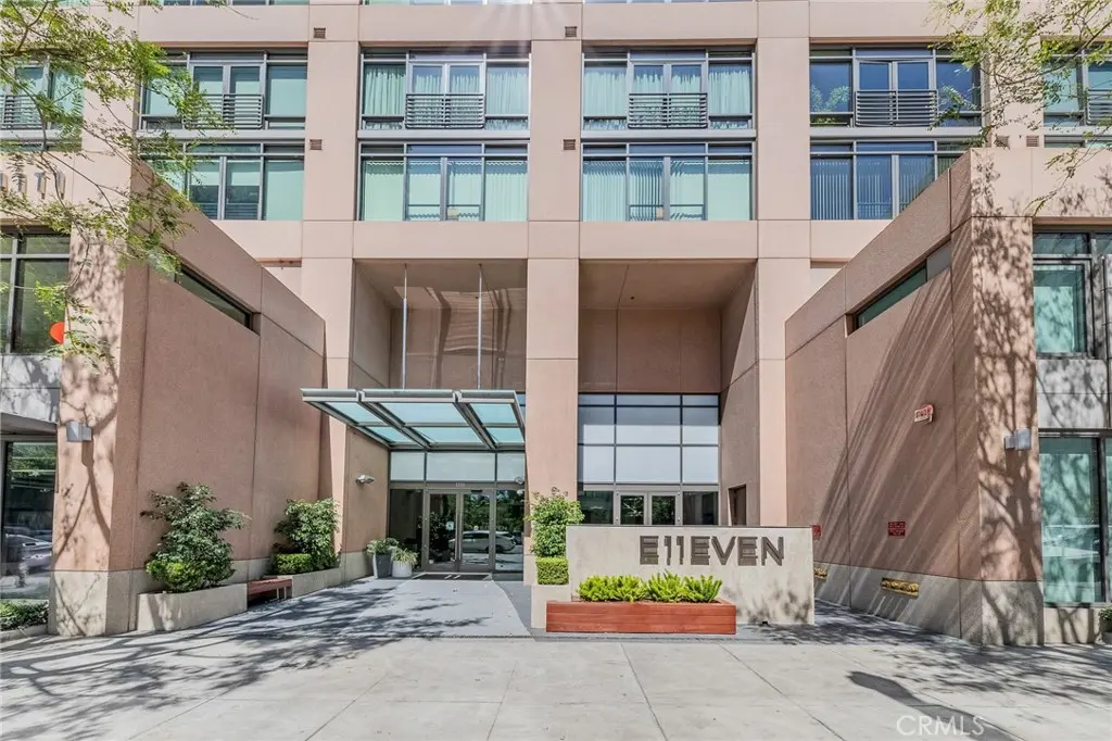 Condominium for sale at 1111 S Grand Avenue 518, Los Angeles, CA featuring 2 beds and 2 baths