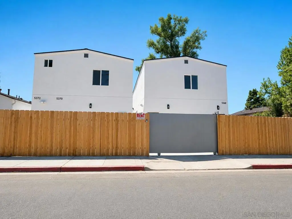 5370 Nutmeg St, Oak Park, CA — listing photo 1