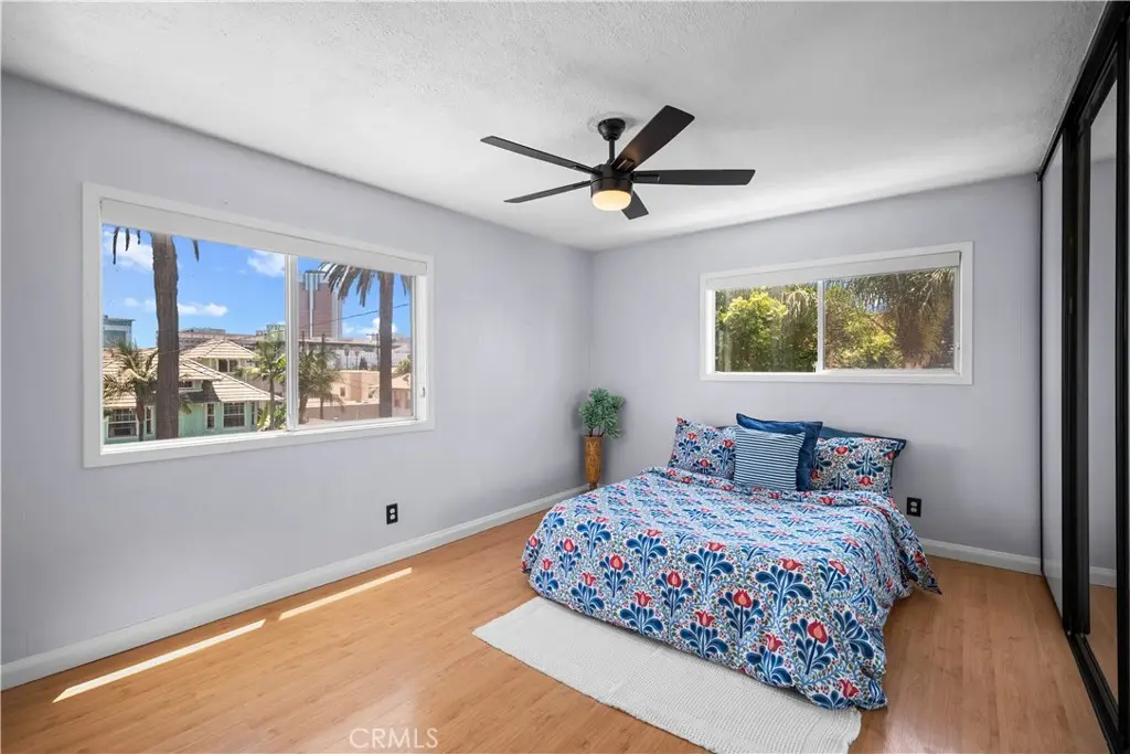 Condominium for sale at 401 W 5th 3C, Long Beach, CA featuring 2 beds and 2 baths