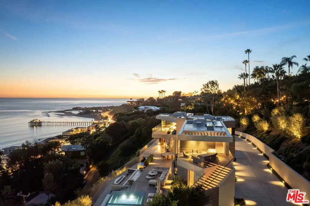 3952 Ridgemont Drive, Malibu, CA — listing photo 1