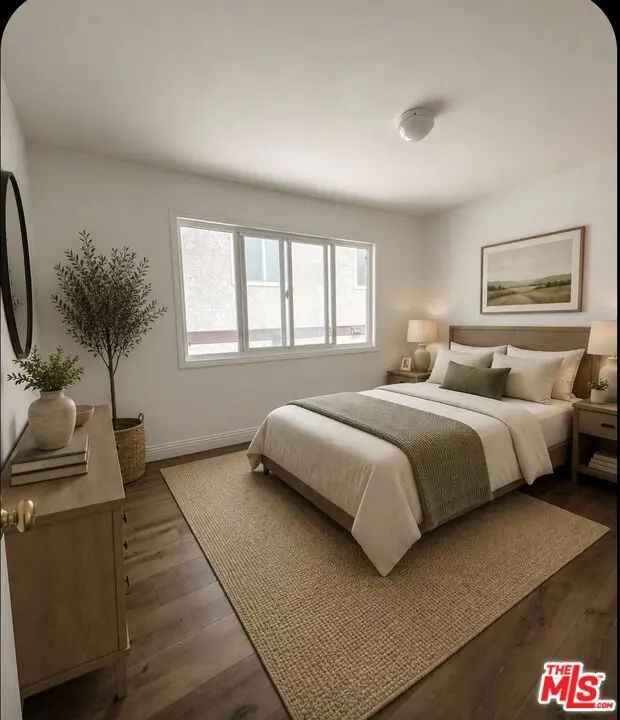 Residential Lease for rent at 4822 Rosewood Avenue 4, Los Angeles, Los Angeles County, CA featuring 2 beds and 1 bath