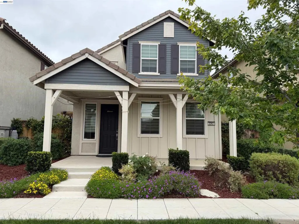 Residential Lease for rent at 2282 S Podere Dr, Mountain House, San Joaquin County, CA featuring 3 beds and 3 baths