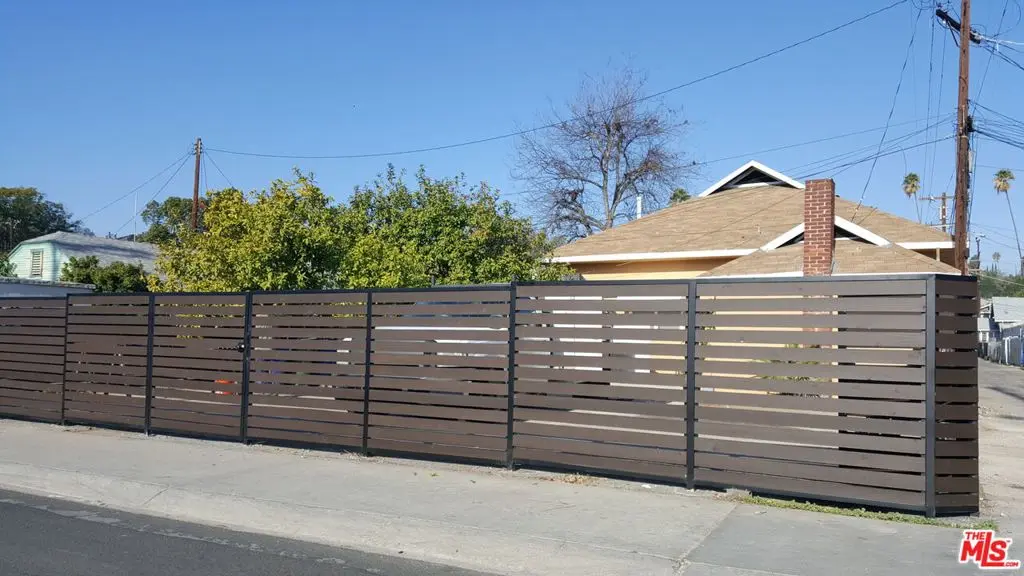 Condominium for rent at 5217 N Marmion Way 5217, Los Angeles, CA and 1 bath