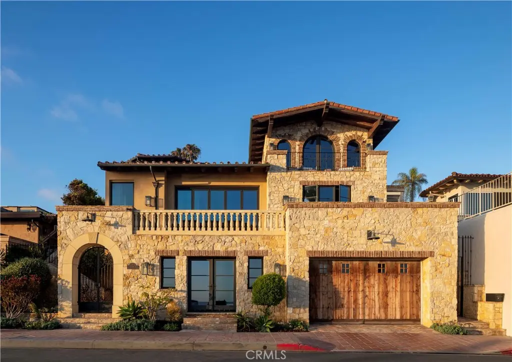Single Family Residence for sale at 342 W Paseo De Cristobal, San Clemente, CA featuring 3 beds and 4 baths