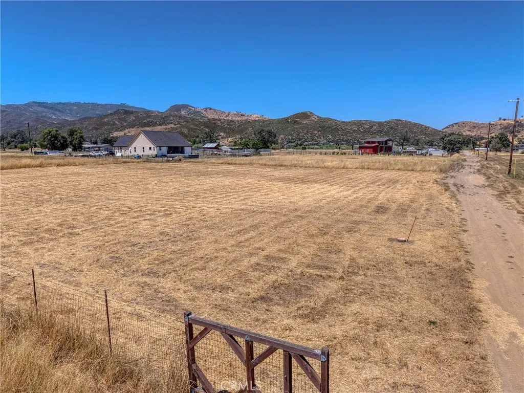 20781 Santa Clara, Middletown, CA — listing photo 1