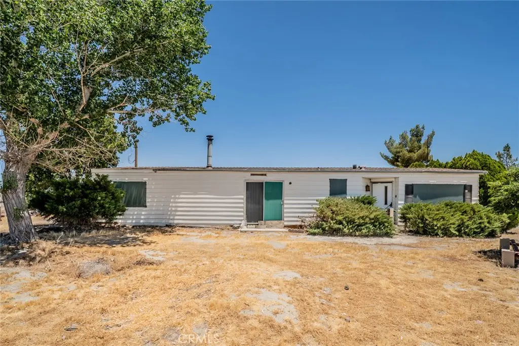 19175 Kailua, Adelanto, CA — listing photo 1