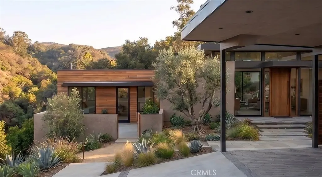 26137 Fairside Rd, Malibu, CA — listing photo 1