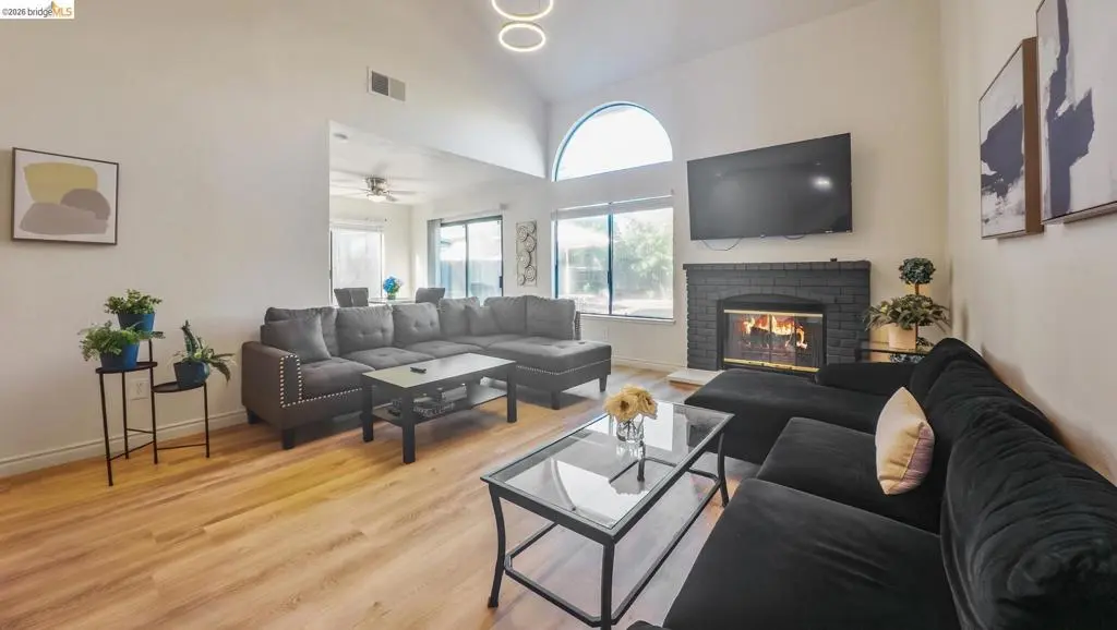 719 Azores CIR, Bay Point, CA — listing photo 1