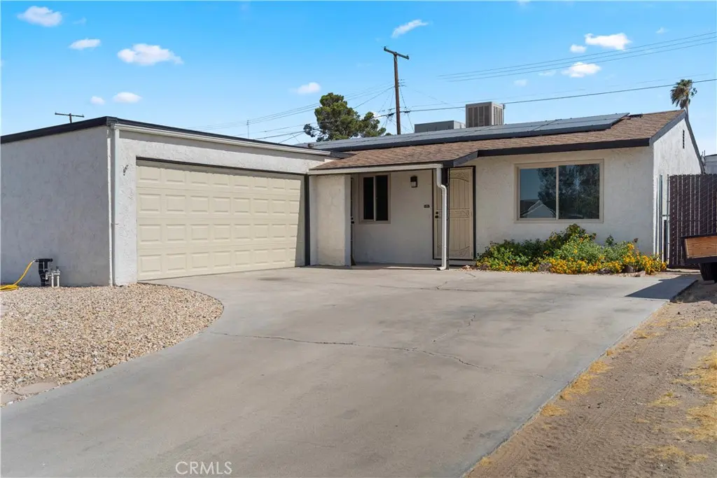 1516 Sunrise, Barstow, CA — listing photo 1