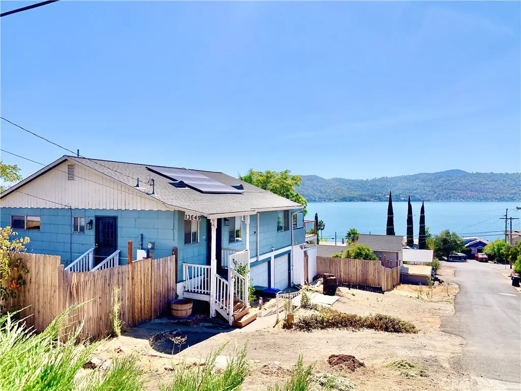 Single Family Residence for sale at 13649 Arrowhead Road, Clearlake, CA featuring 2 beds and 3 baths