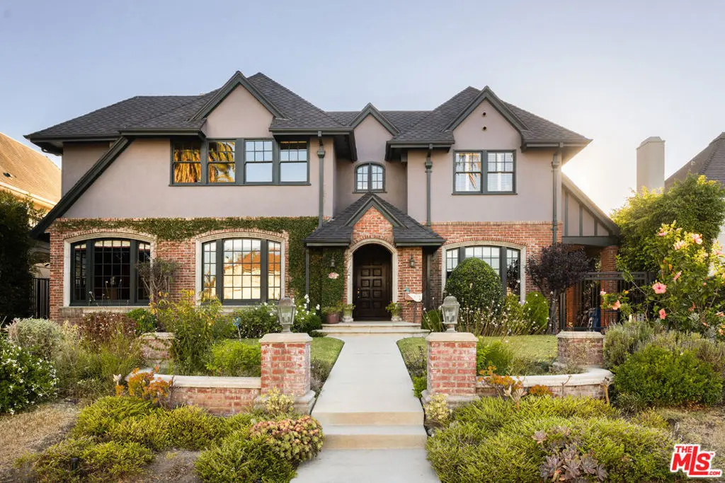 Single Family Residence for sale at 309 S Plymouth Boulevard, Los Angeles, CA featuring 5 beds and 6 baths