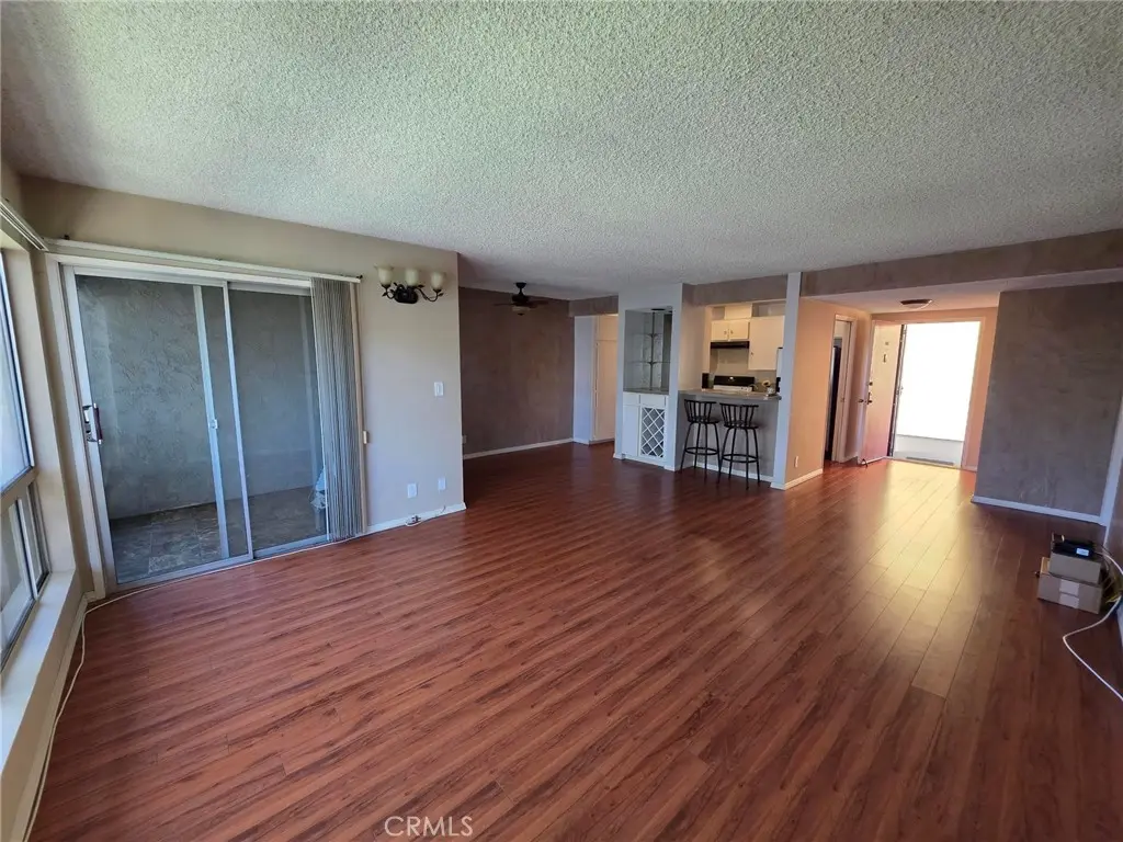 Condominium for rent at 6225 Canterbury 306, Culver City, CA featuring 2 beds and 2 baths
