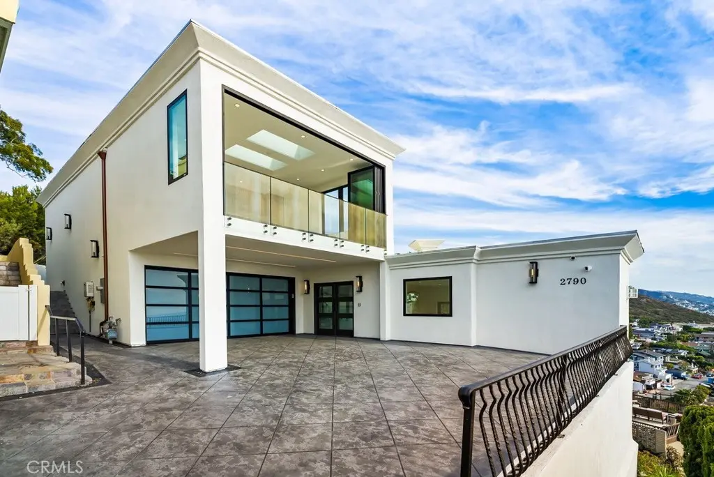 Single Family Residence for rent at 2790 A Queda Way, Laguna Beach, CA featuring 1 bed and 1 bath