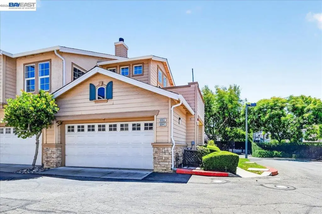 Condominium for sale at 10837 Mcpeak Ln, Dublin, CA featuring 2 beds and 2 baths
