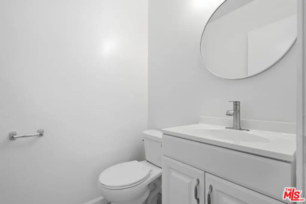 Condominium for rent at 1672 Federal Avenue 3, Los Angeles, CA featuring 2 beds and 2 baths