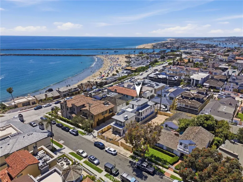 209 Narcissus Avenue, Corona Del Mar, CA — listing photo 1