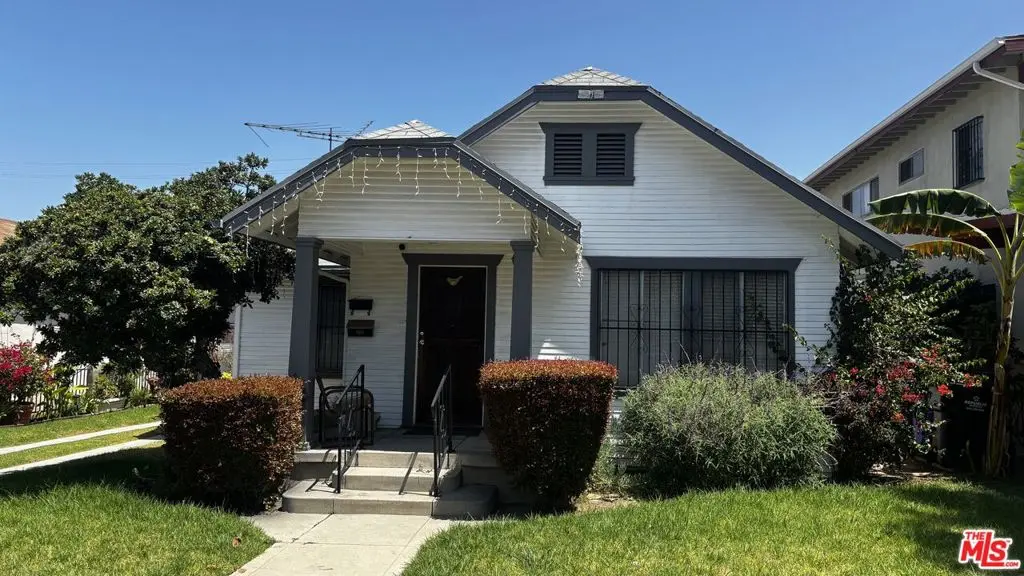 313 W Buckthorn Street, Inglewood, CA — listing photo 1