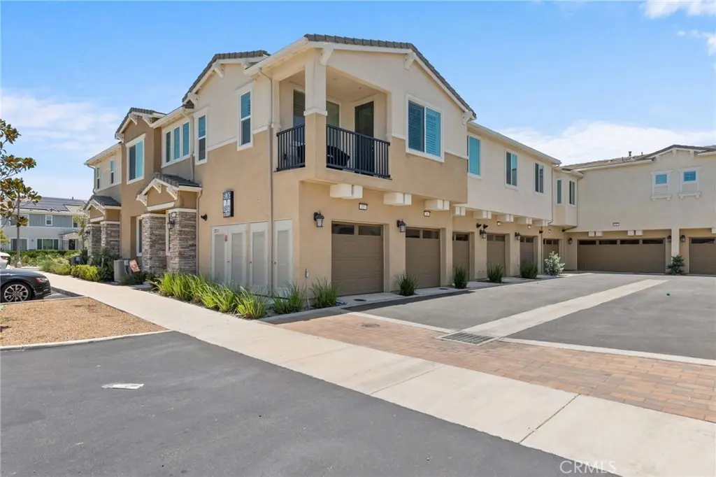 16571 Wyndham 9, Fontana, CA — listing photo 1