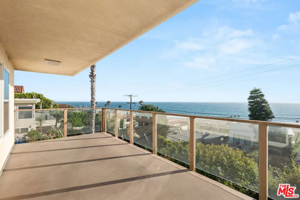 Residential Lease for rent at 7203 Rindge Avenue, Los Angeles, Los Angeles County, CA featuring 3 beds and 2 baths