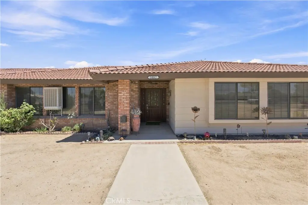14367 Flathead, Apple Valley, CA — listing photo 1