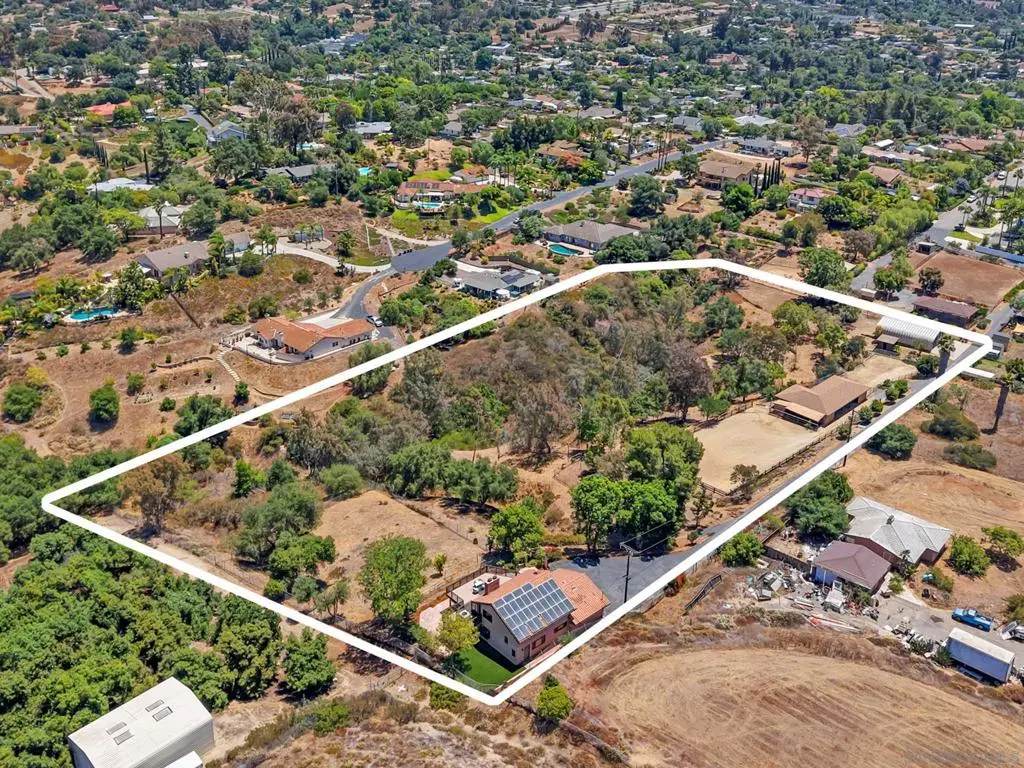 974 Via Hillview, Fallbrook, CA — listing photo 1