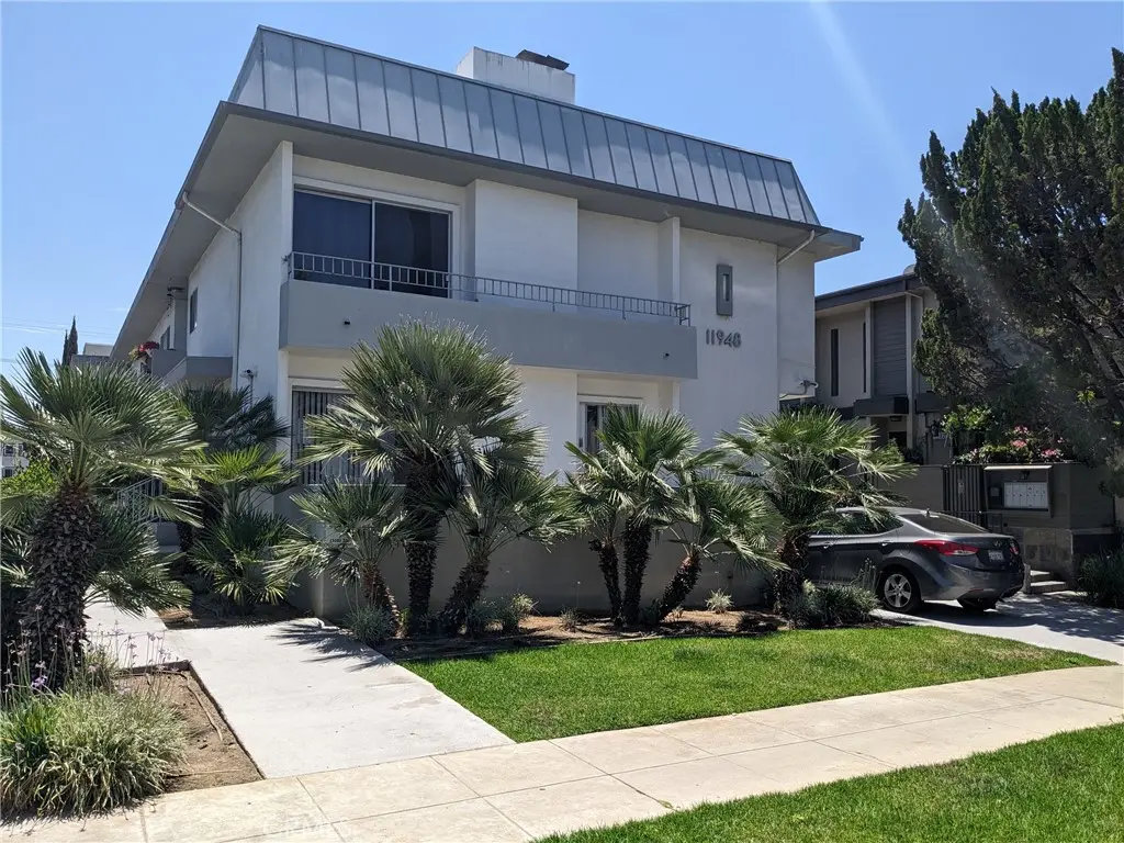 Apartment for rent at 11948 Darlington Avenue 3, Los Angeles, CA featuring 2 beds and 2 baths
