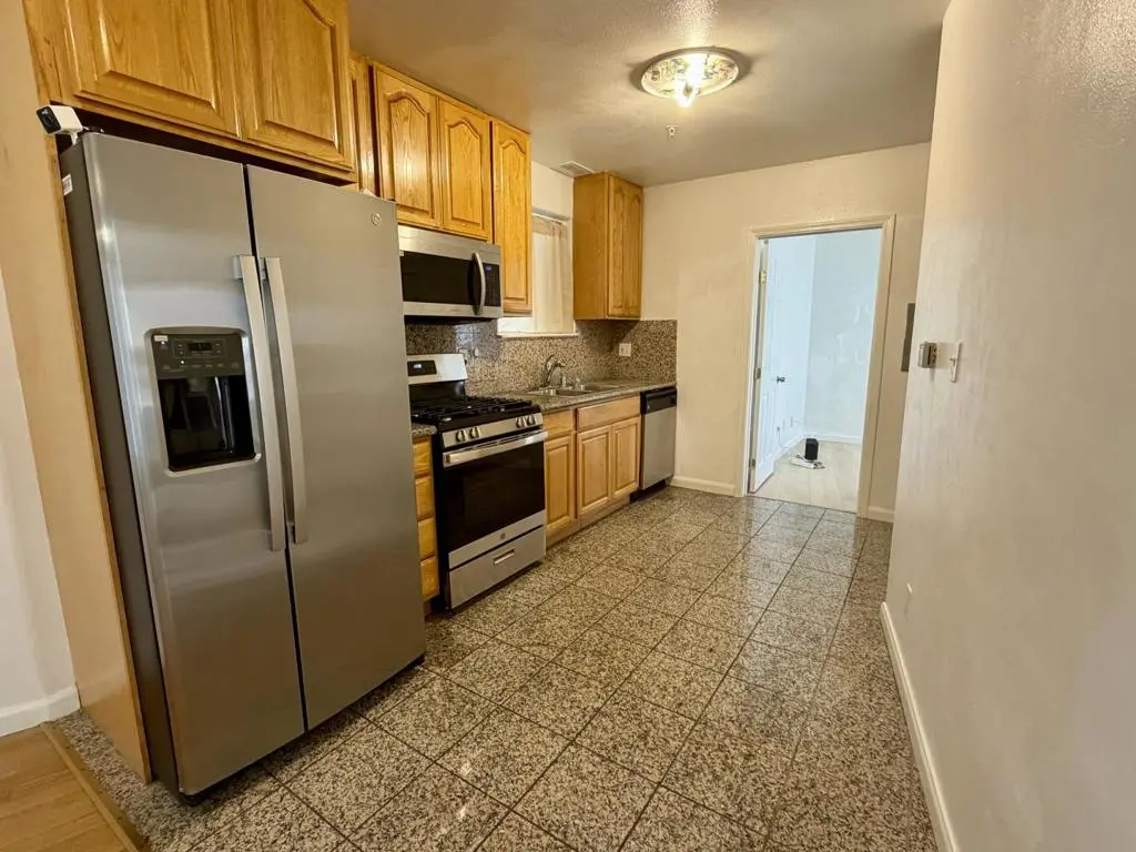 Condominium for sale at 5301 Mission Street 1, San Francisco, CA featuring 3 beds and 2 baths