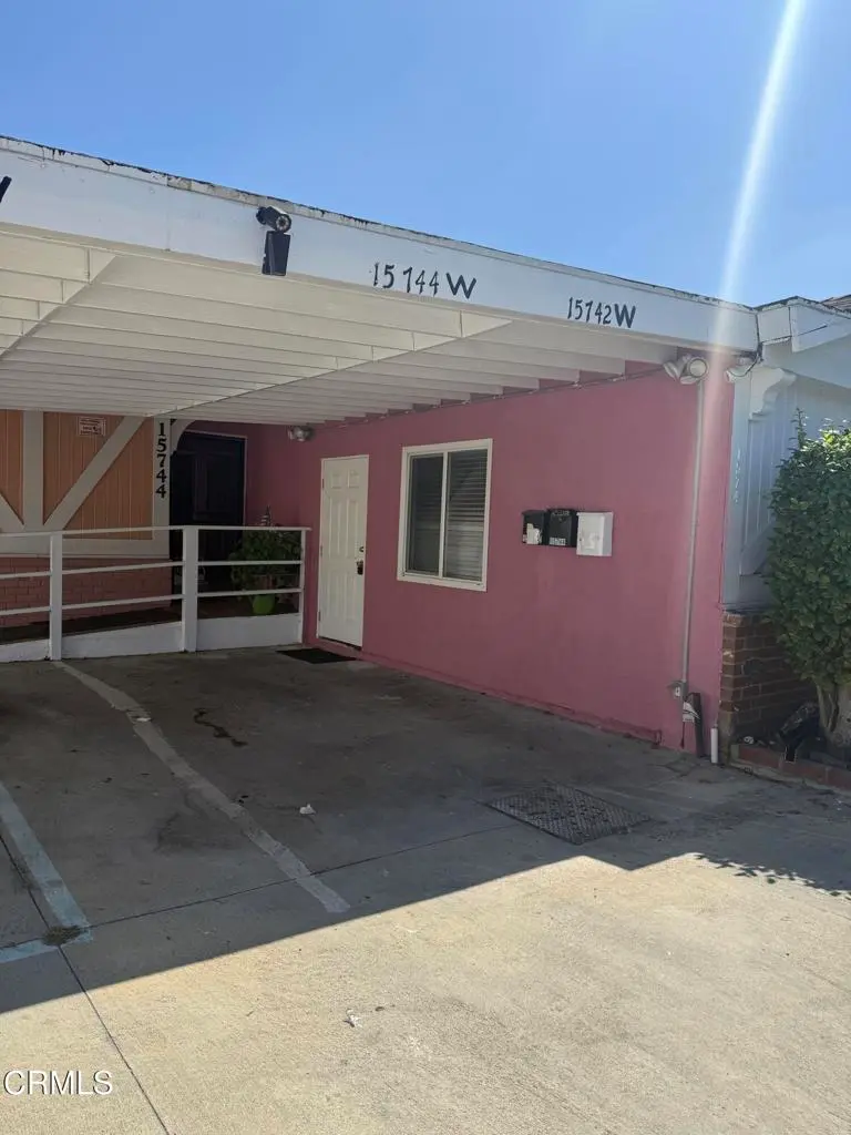15744 1/2 W Saticoy Street, Los Angeles, CA — listing photo 1