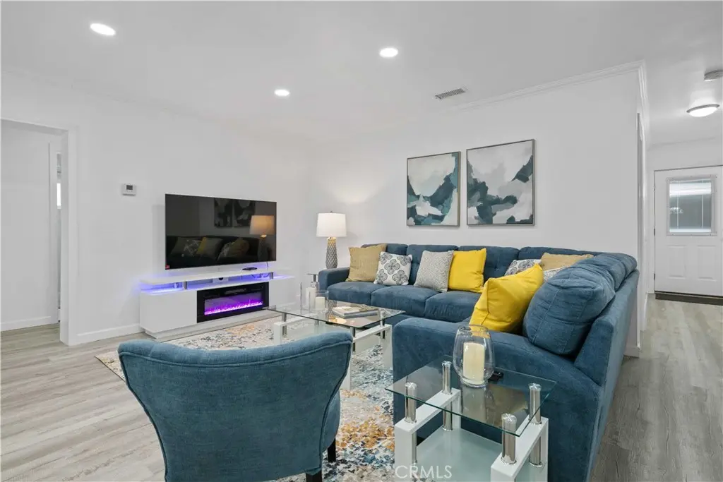 15059 Oro Grande Street, Sylmar, CA — listing photo 1