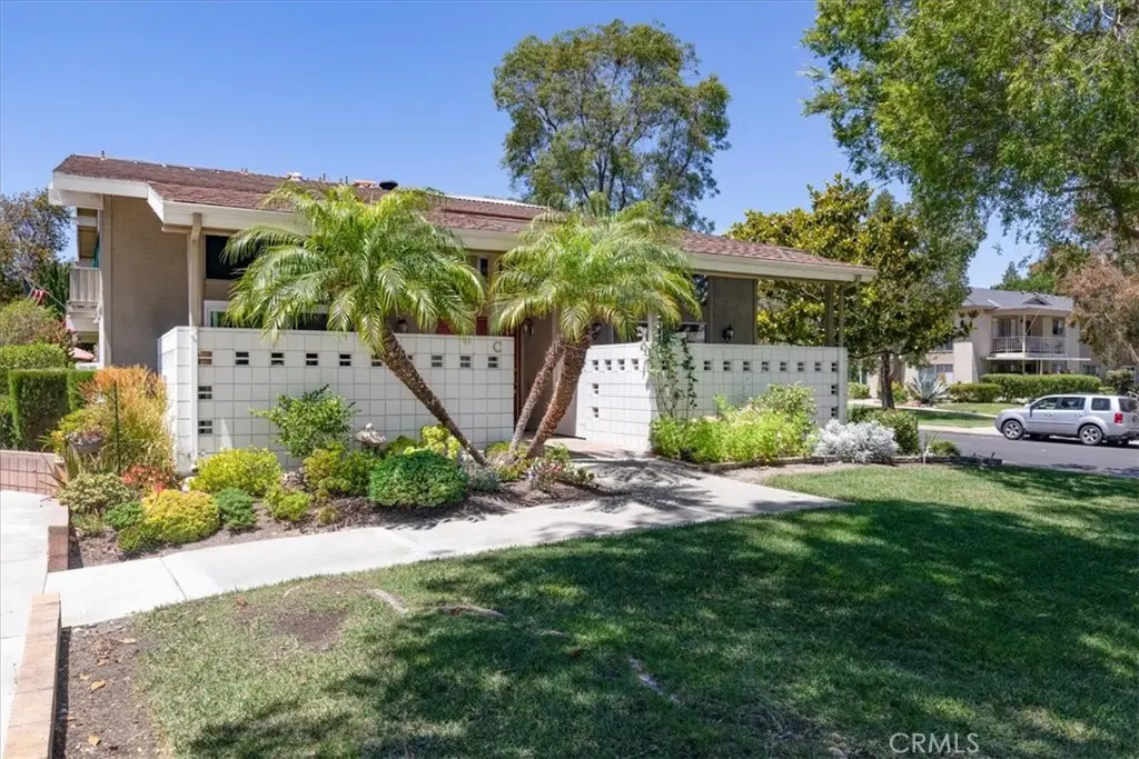 356 Avenida Castilla B, Laguna Woods, CA — listing photo 1