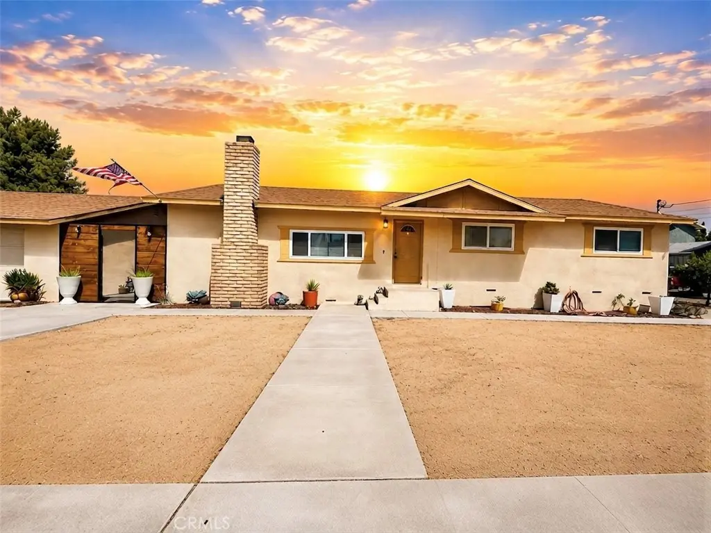 Single Family Residence for sale at 7245 Lyons, Hesperia, CA featuring 3 beds and 2 baths
