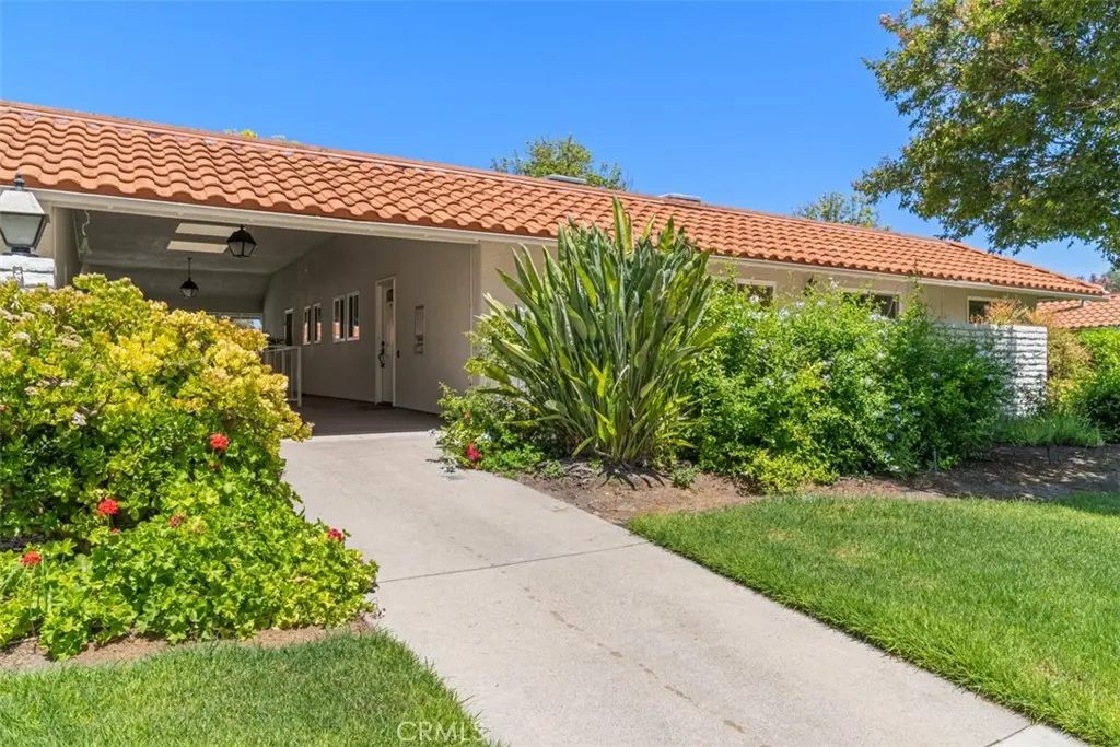 2046 Via Mariposa E P, Laguna Woods, CA — listing photo 1