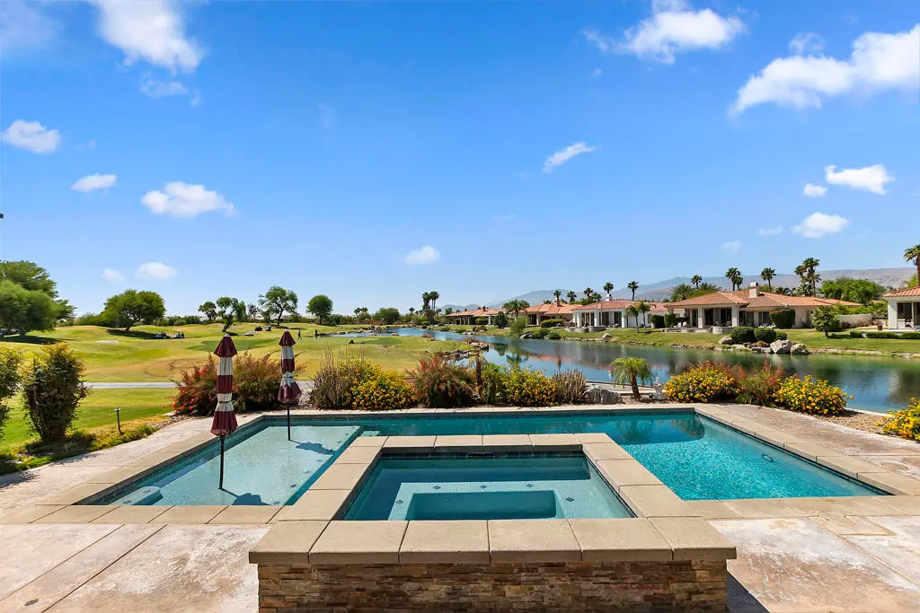 Single Family Residence for rent at 54 Via Bella, Rancho Mirage, CA featuring 5 beds and 4 baths