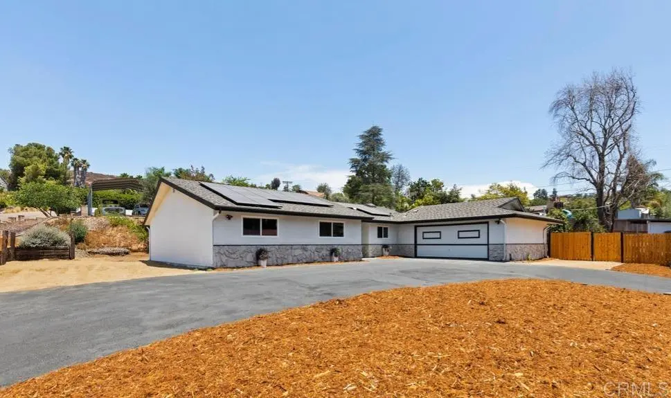 12172 Gay Rio Drive, Lakeside, CA — listing photo 1