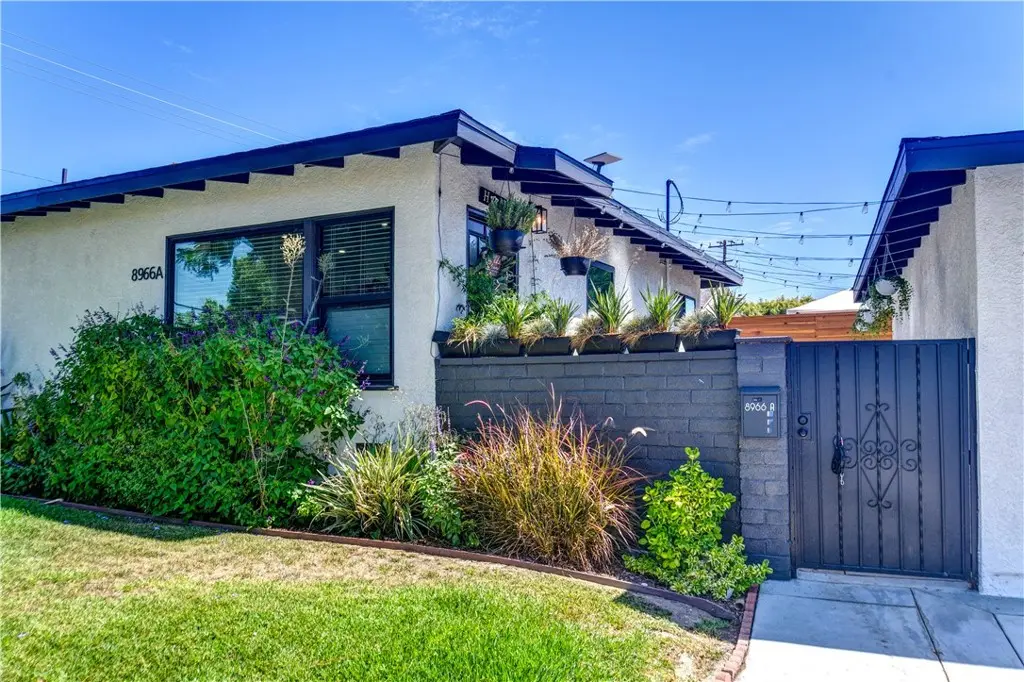 Single Family Residence for rent at 8966 A Gunn Avenue, Whittier, CA featuring 1 bed and 1 bath