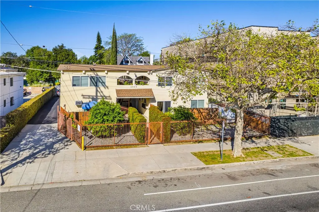 5923 Woodman Avenue, Valley Glen, CA — listing photo 1
