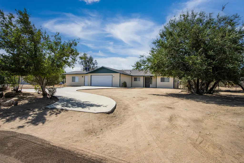 58391 Carlyle Drive, Yucca Valley, CA — listing photo 1