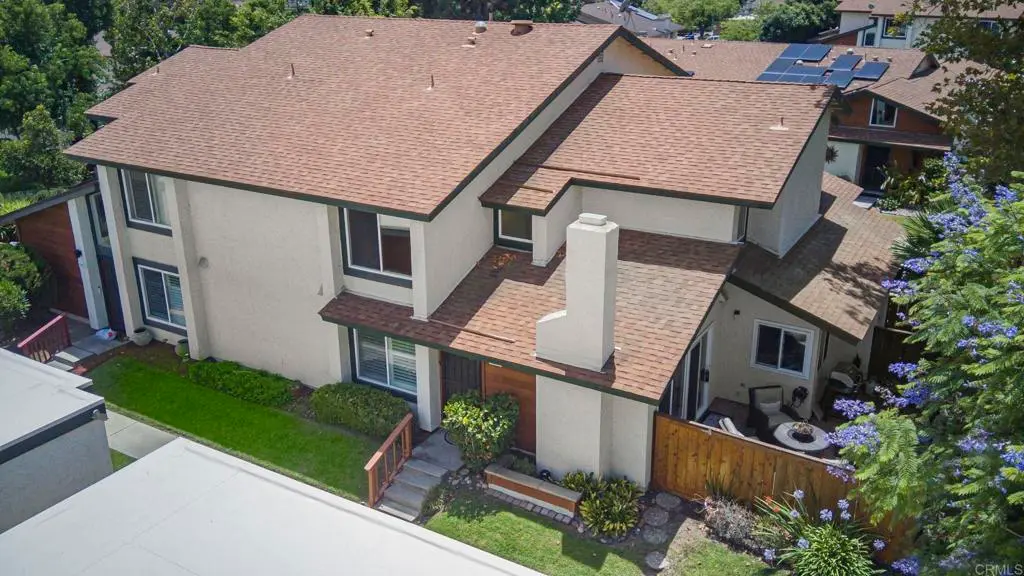 Townhouse for rent at 2033 Shadytree Lane, Encinitas, CA featuring 3 beds and 2 baths