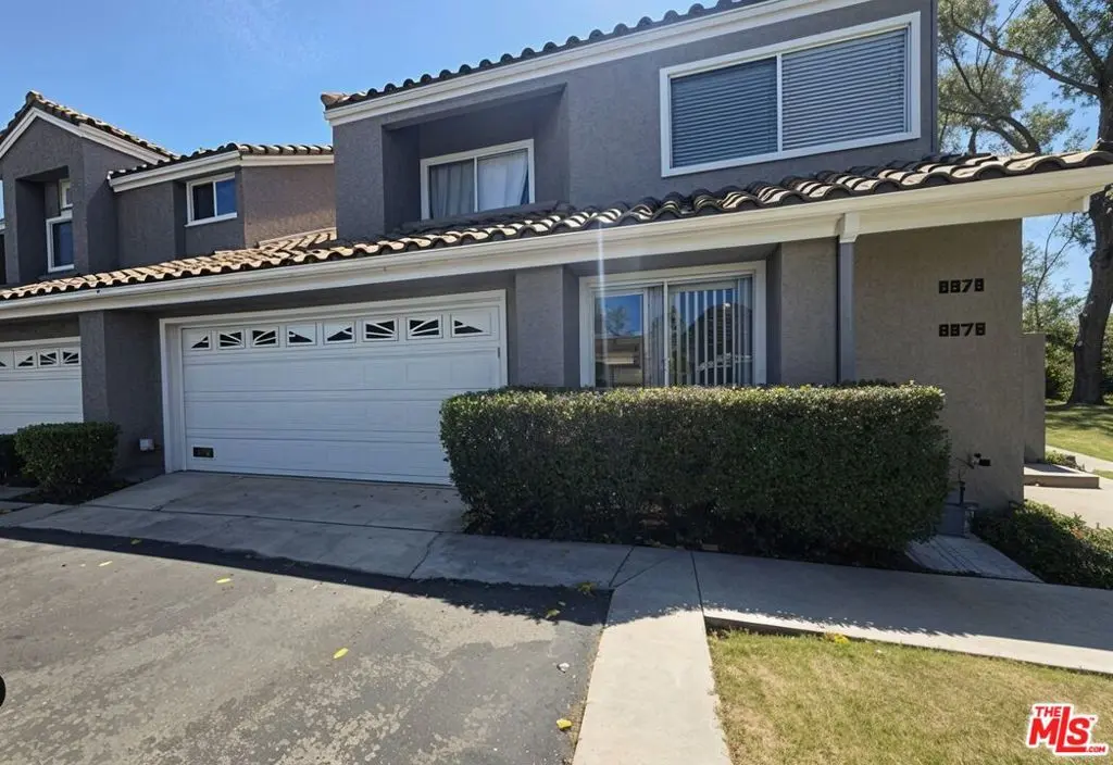 Condominium for sale at 5976 Paseo Encantada, Camarillo, CA featuring 2 beds and 2 baths
