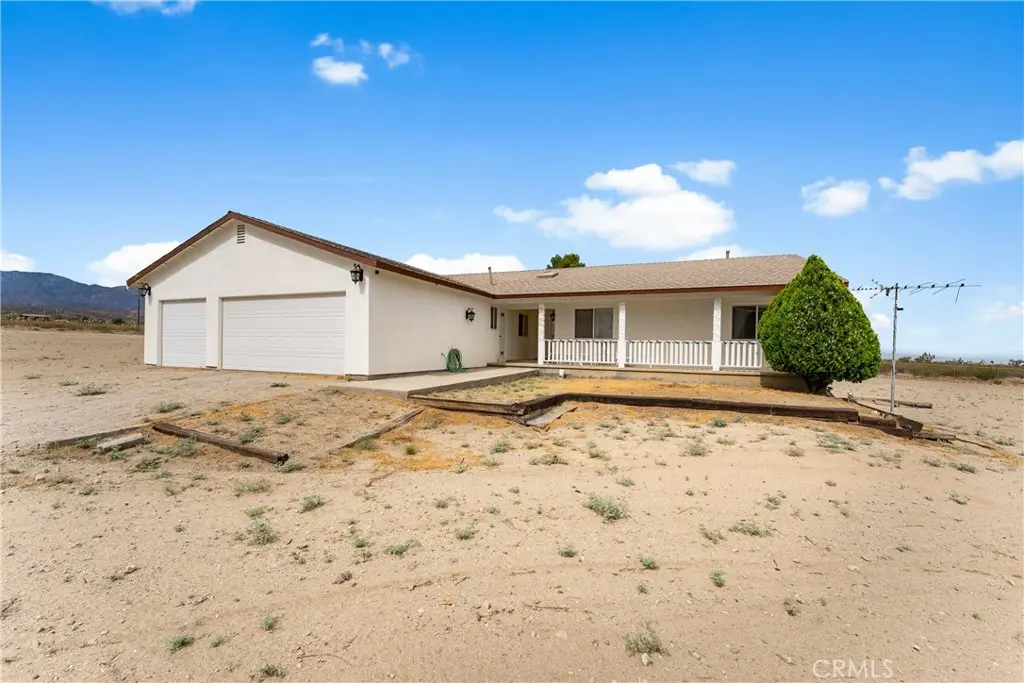 33535 170th E, Llano, CA — listing photo 1