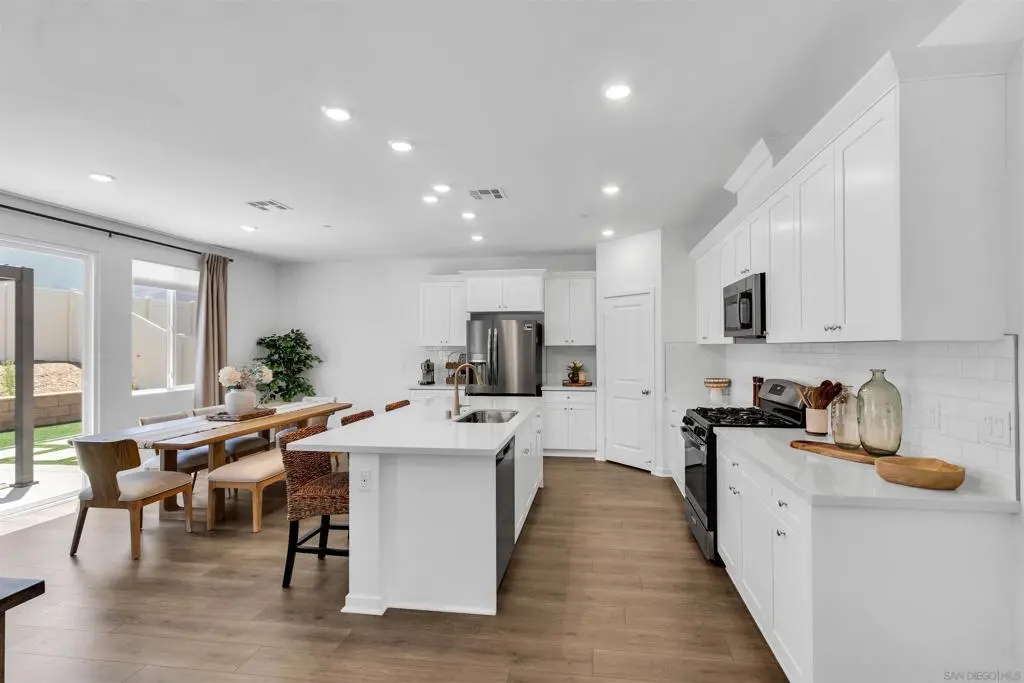 34470 Sakura, French Valley, CA — listing photo 1