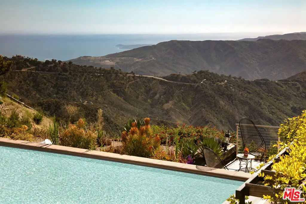 Residential Lease for rent at 231 Loma Metisse Road, Malibu, Los Angeles County, CA featuring 4 beds and 4 baths