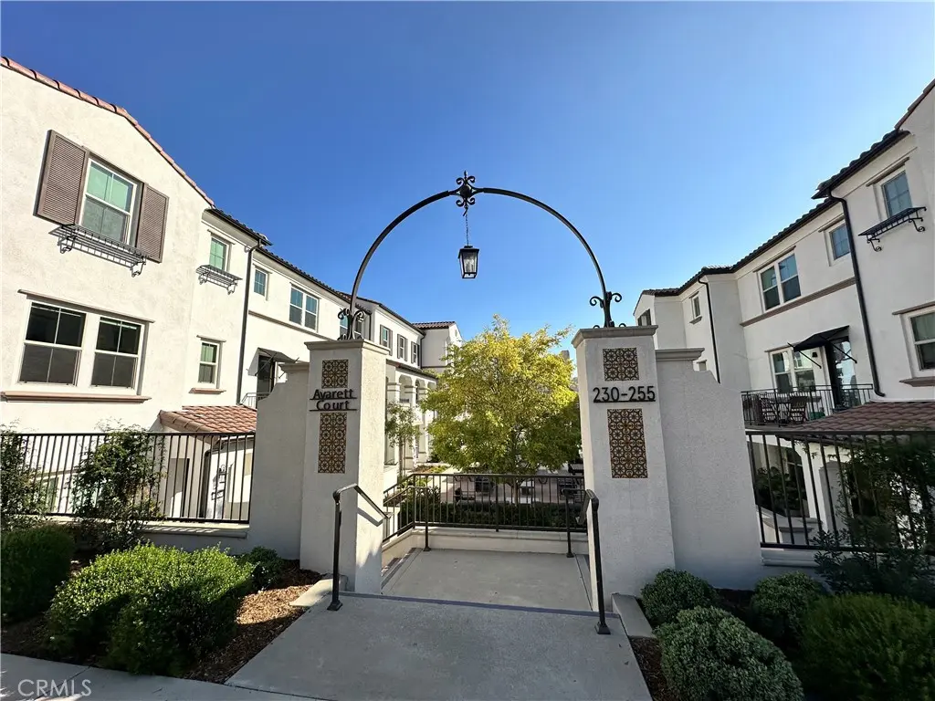 Residential Lease for rent at 249 Averett Court, Claremont, Los Angeles County, CA featuring 4 beds and 4 baths