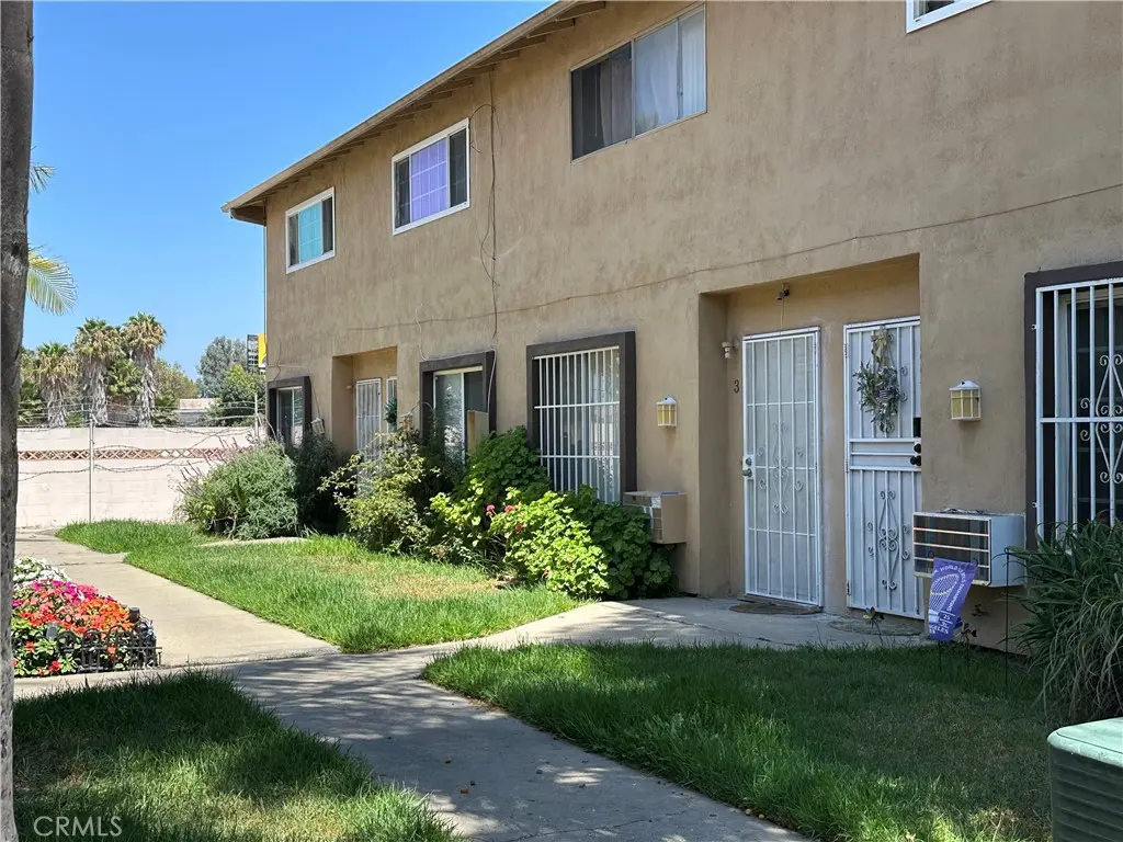 1602 N KING #M3 Street, Santa Ana, CA — listing photo 1
